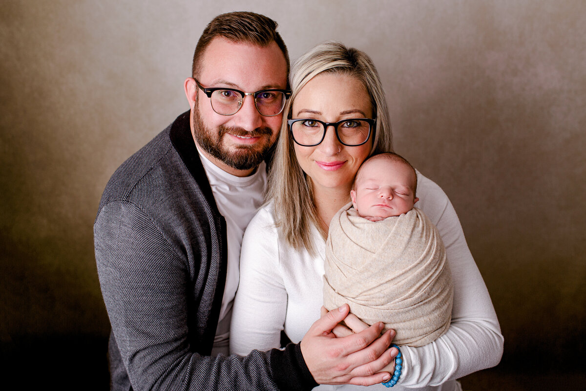 Newborn and family photos Edmonton