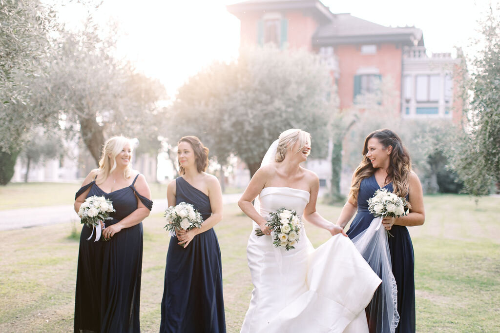 best-italy-wedding-photographer-soft-airy-lake-como-garda-mike-hannah-previews-7