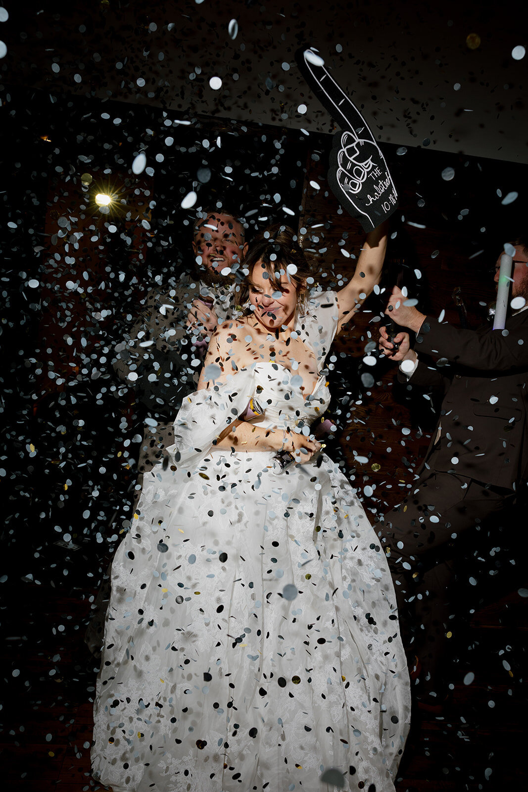 loui_photography_honey_b_blaisdell_minnesota_Fall_wedding-41