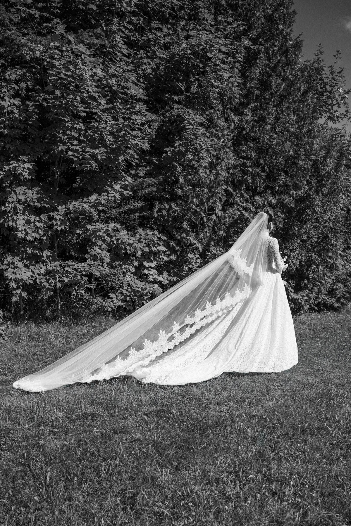 515-Mount-Alverno-Luxury-Resorts-Toronto-Canada-Stefanie-Mark-Wedding-18