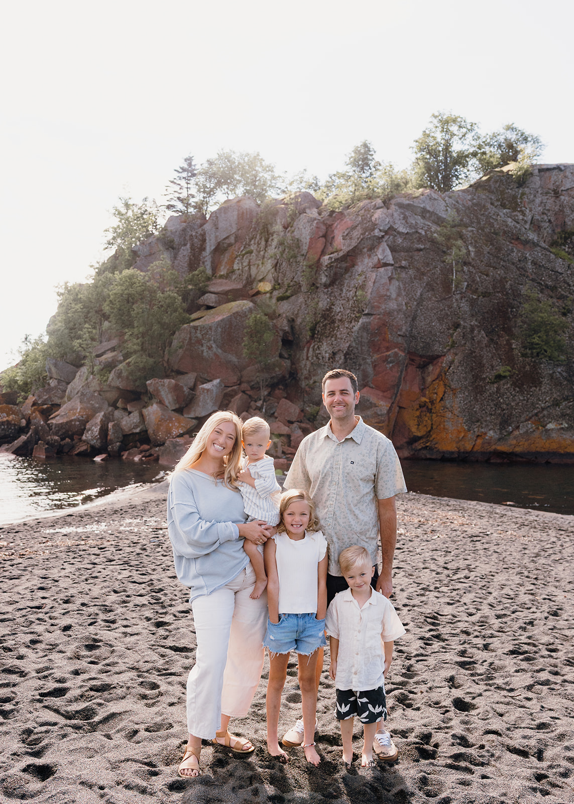 Family photos without the stress — just laughter, hugs, and real moments. Minnesota family photographer for playful, true-to-life memories.