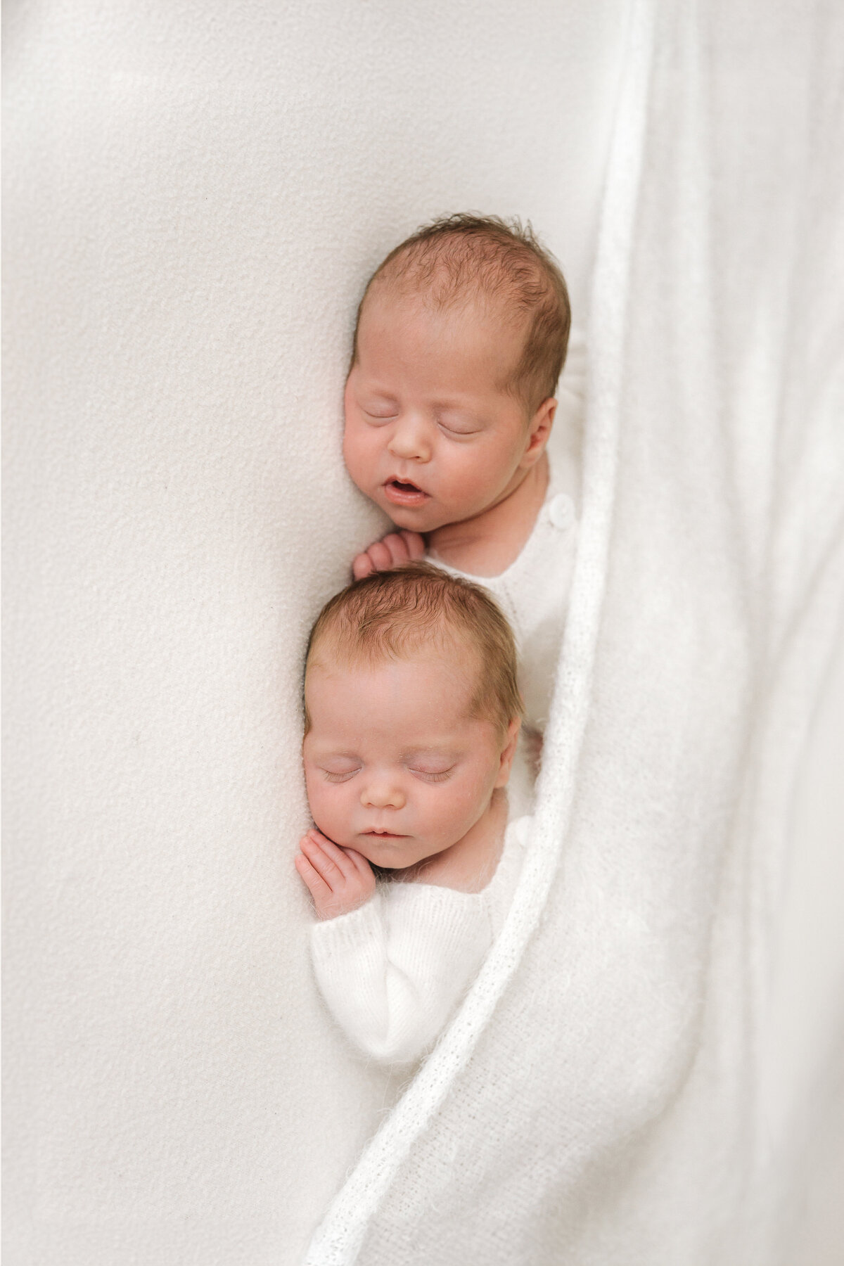 Eliza & Roma Green 3 weeks 31