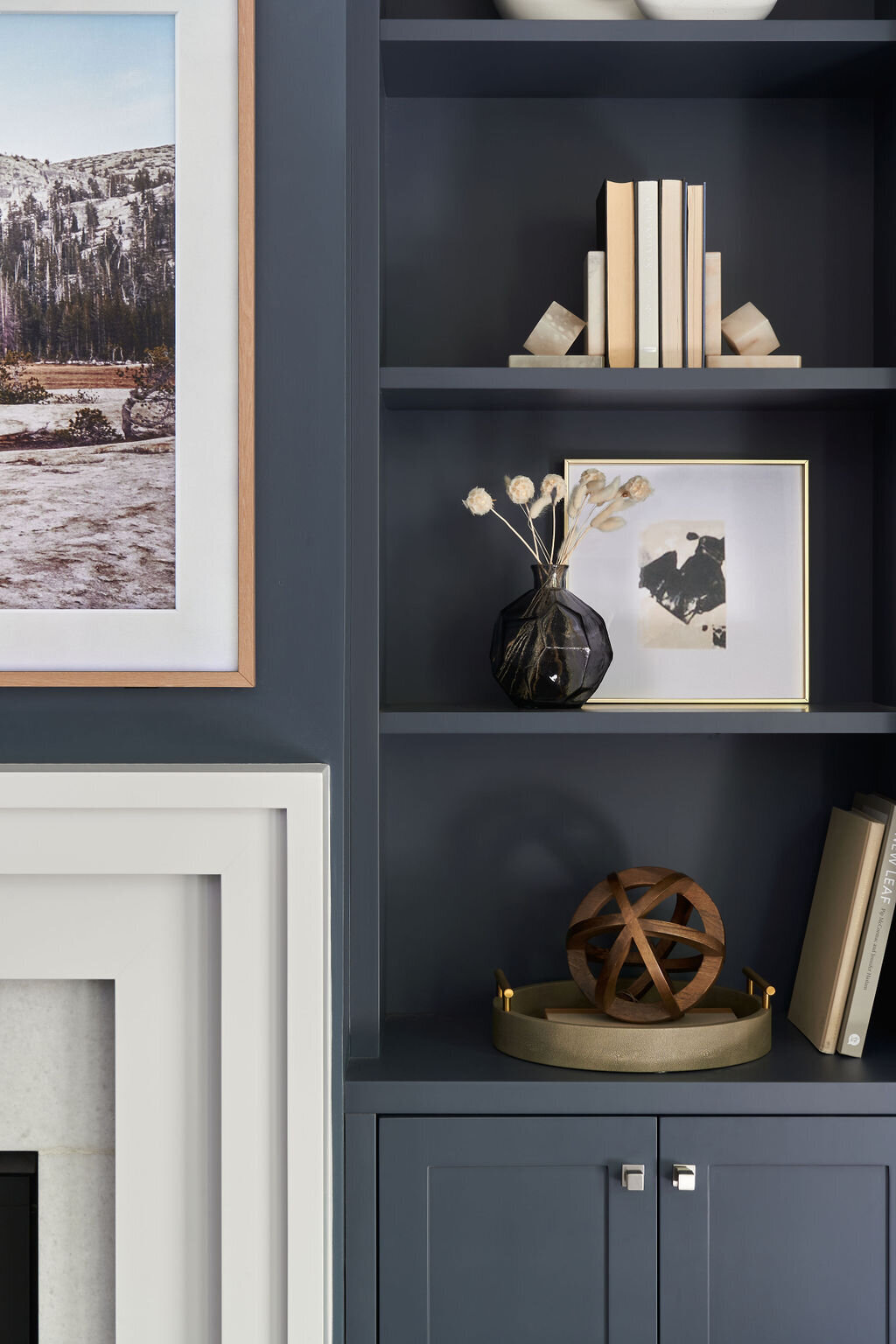 Shelf styling