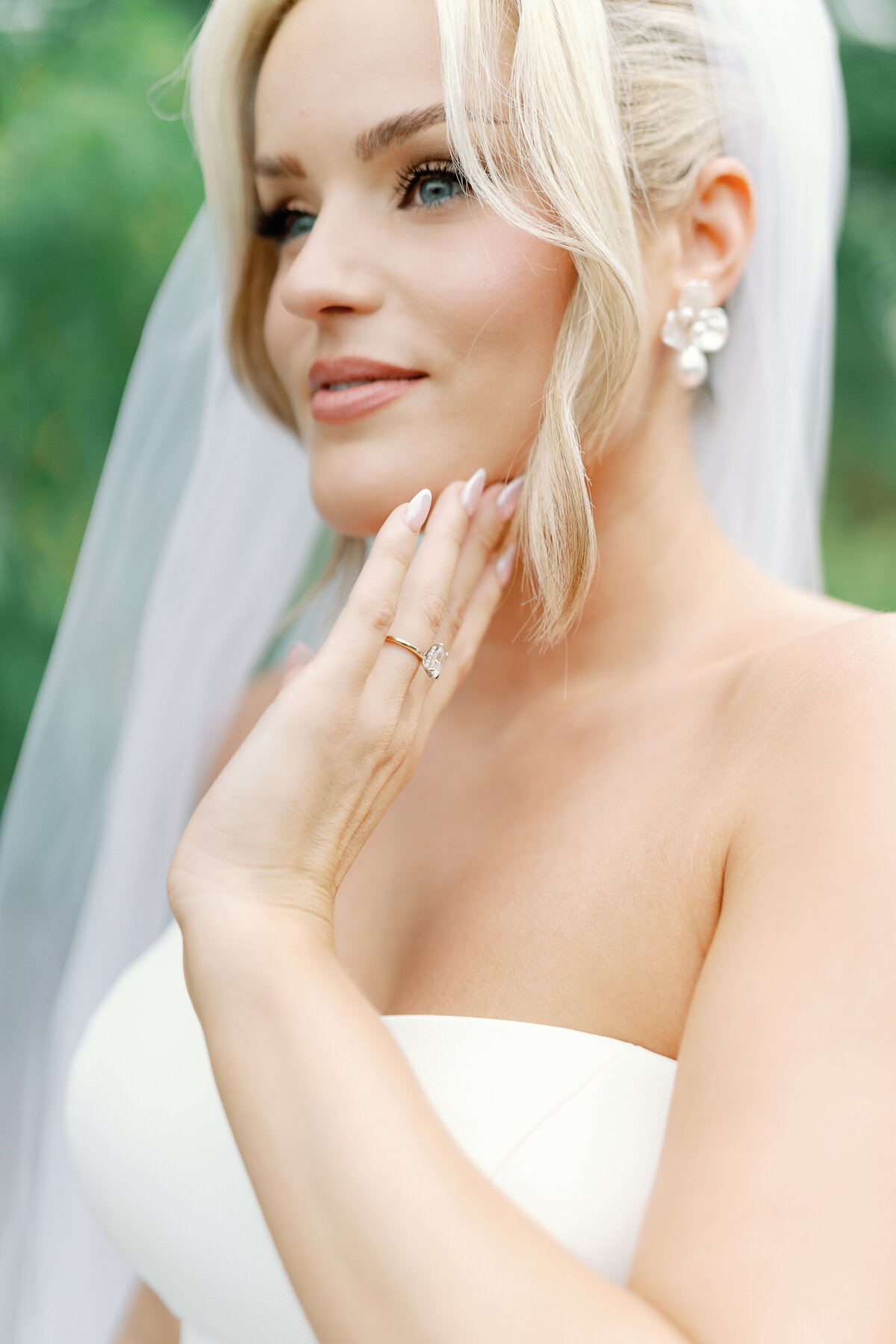 Bride + Groom Portaits-31