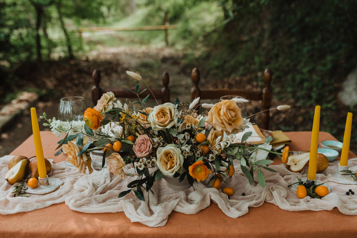Taylor Made Floral Boho organic wedding flowers Portland Oregon Florist centerpiece floral arrangement modern textural
