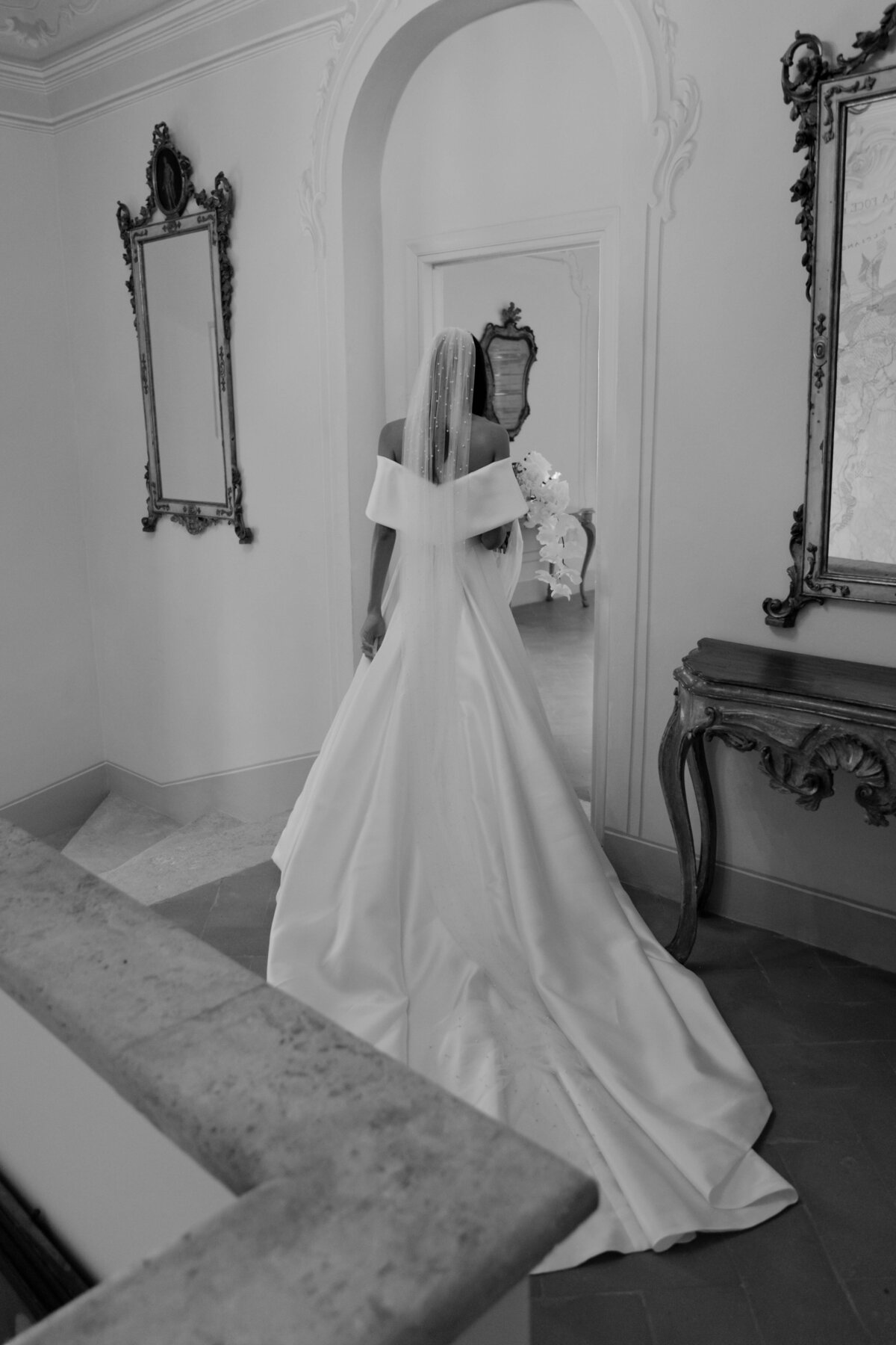 Flora_And_Grace_La_Foce_Tuscany_Editorial_Wedding_Photographer-239