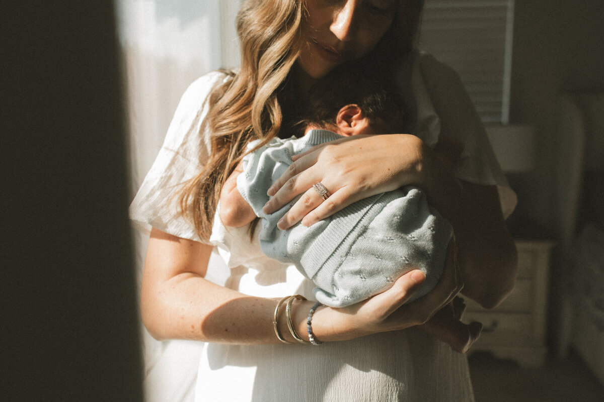 Port Orchard newborn photo session color-23