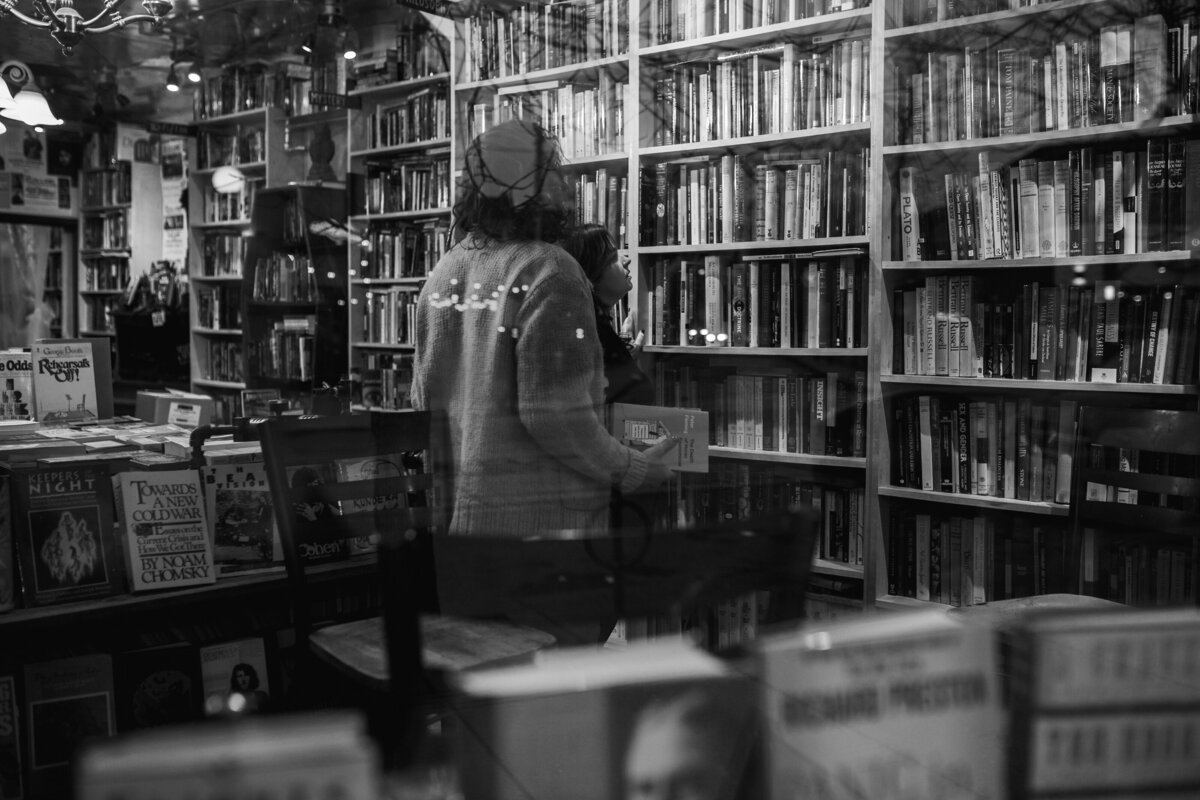 Holly-honour-photography-downtown-toronto-queer-engagement-photos-bookstores (5 of 17)