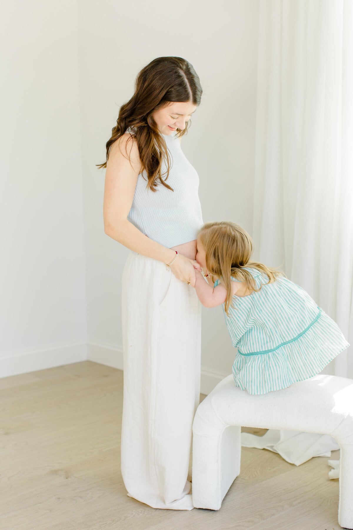 emily-belson-photography-sarah-motherhood-2025-16