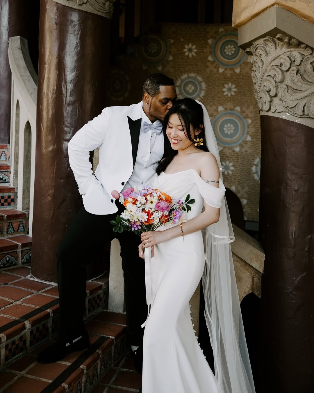 05.09.25   the most perfect, sunny day in Santa Barbara Planning   @sageandslateweddings Photography   @angiejustshootme Flowers   @twowhimsicalflorists Music   @jasonsulkinmusic Venue   @lapalomasb Dress   @forlovebridal (2)