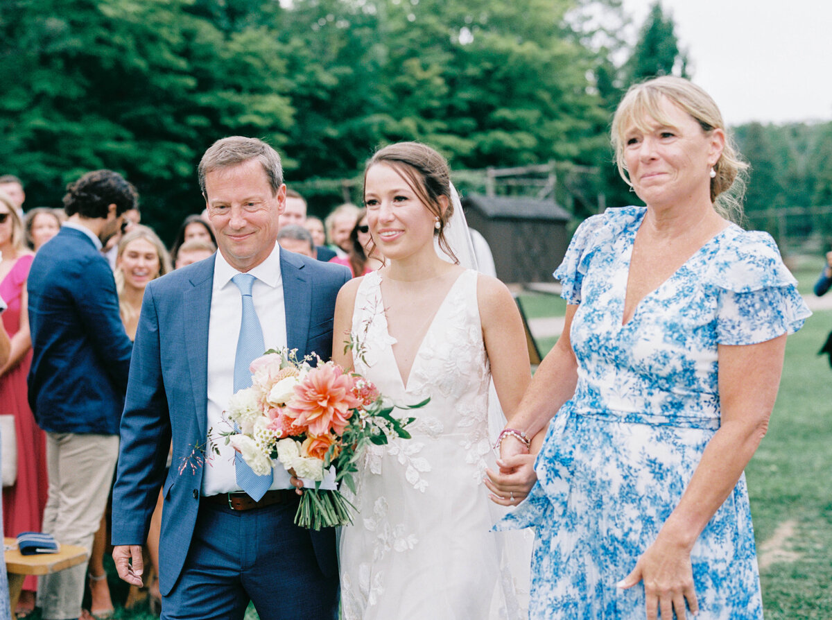 Vermont-Luxury-Wedding-Photographer-Ceremony_243