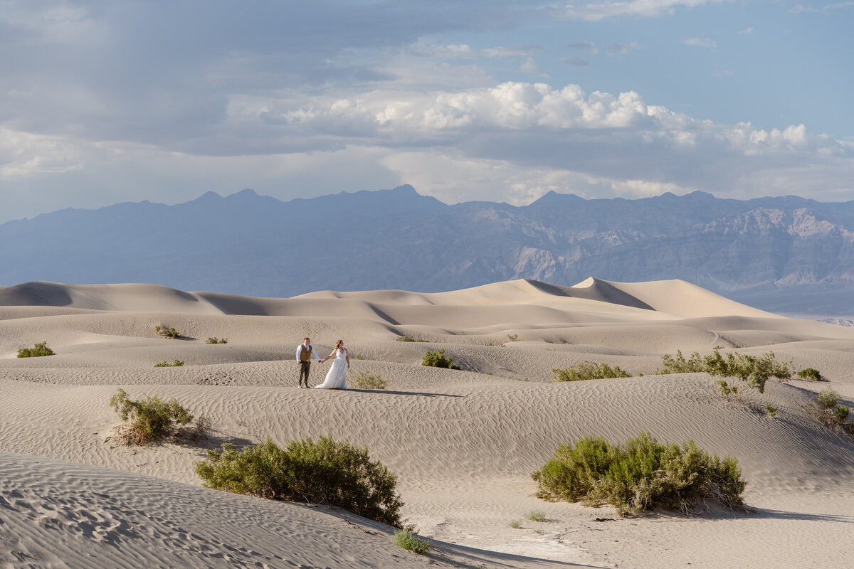 Death-Valley-National-Park-Elopement-Photos-28