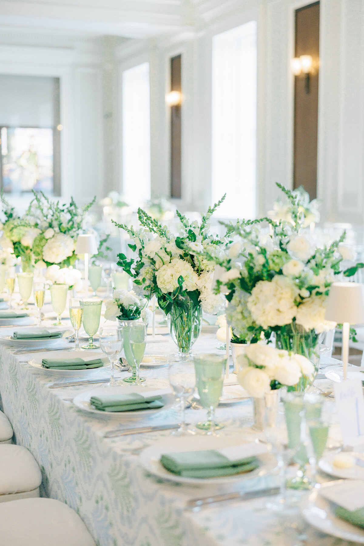 Lexi Benjamin Photography_Reynolds Chicago History Museum Wedding_07.06.24-303