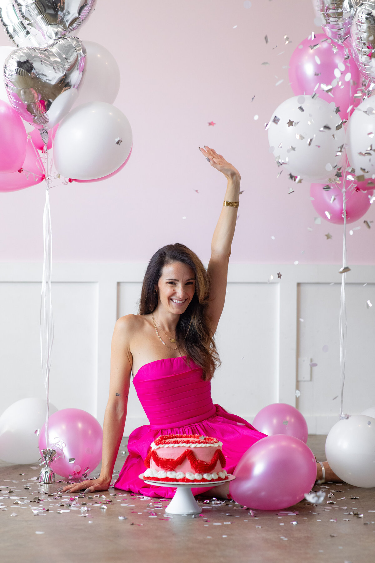 glamorous-in-studio-birthday-portraits-11