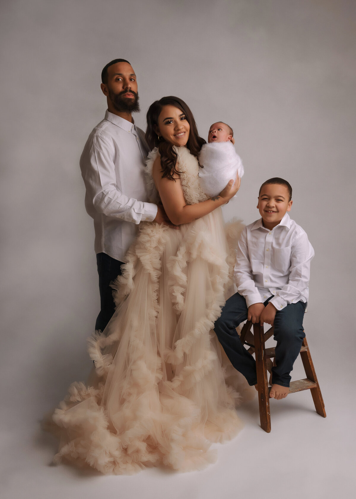 Seattle motherhood photographer Janelle wells photography
