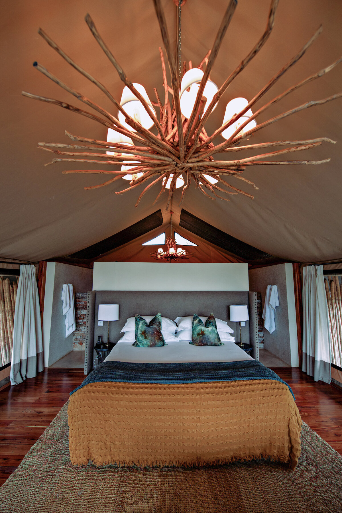 Luxury Safari Lodge (6)