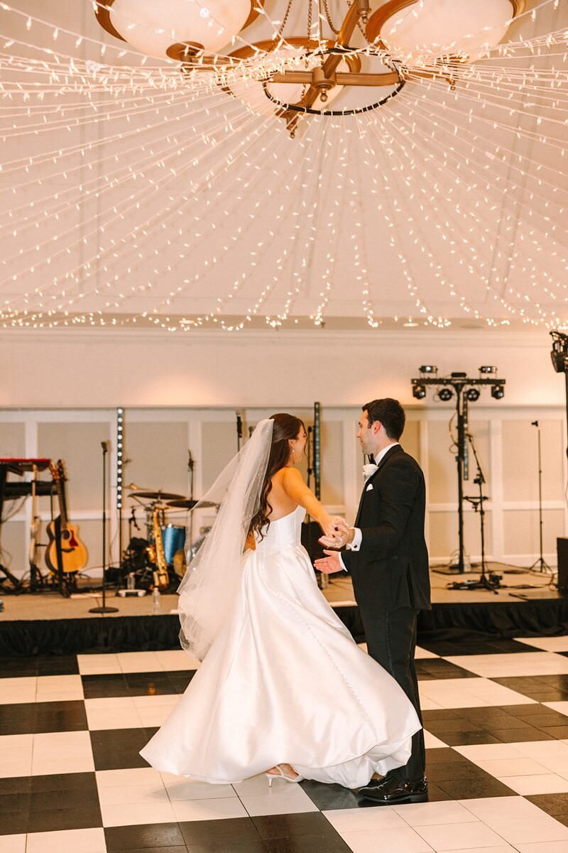 evansville-country-club-black-and-white-reception25