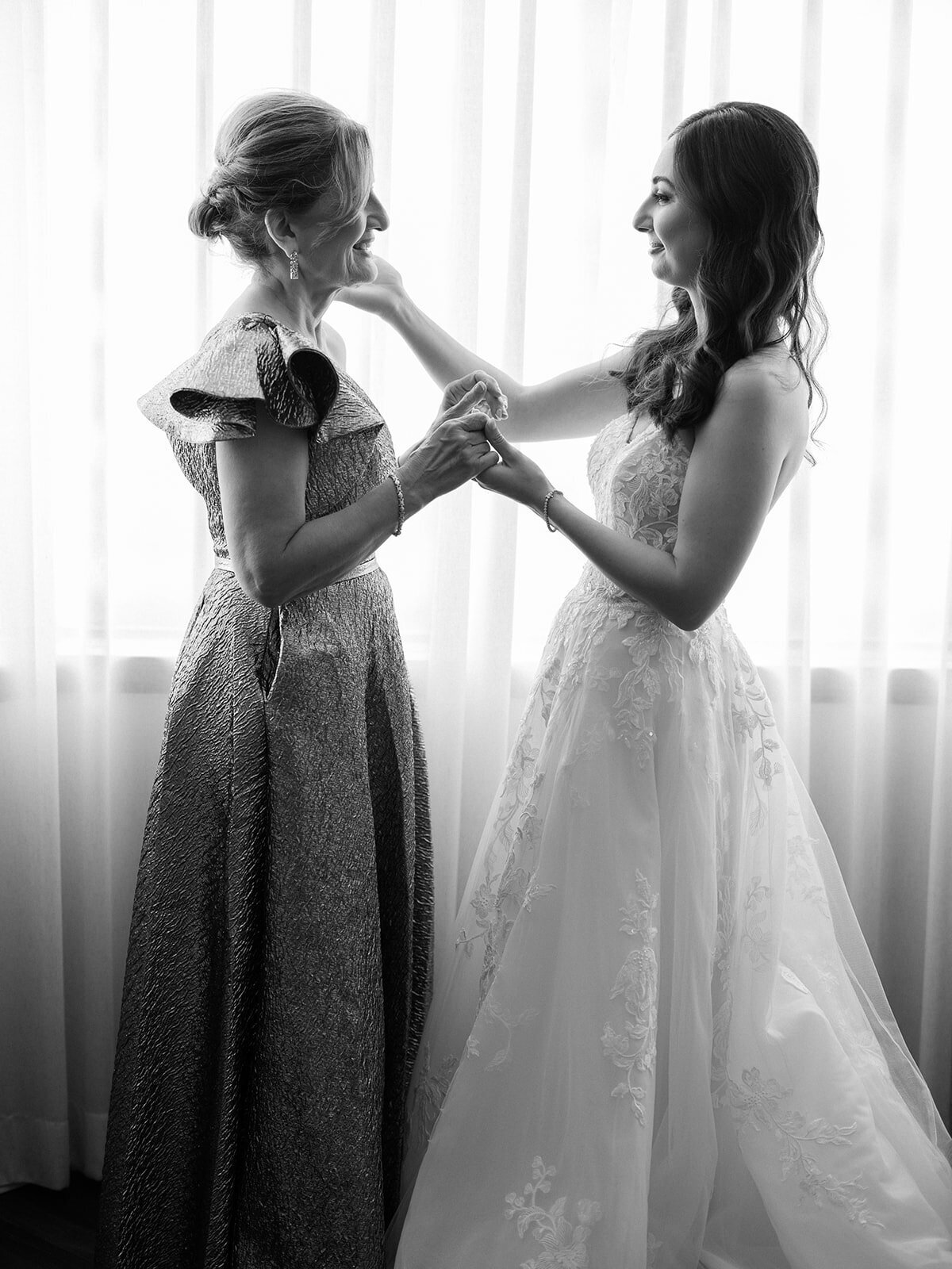 Swan-House-Alanta-history-center-documentary-best-photographer-wedding-dejauregui-photography-27