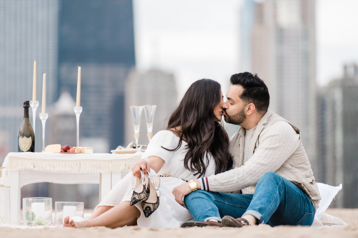 jessica and sean chicago beach and city engagement final-25