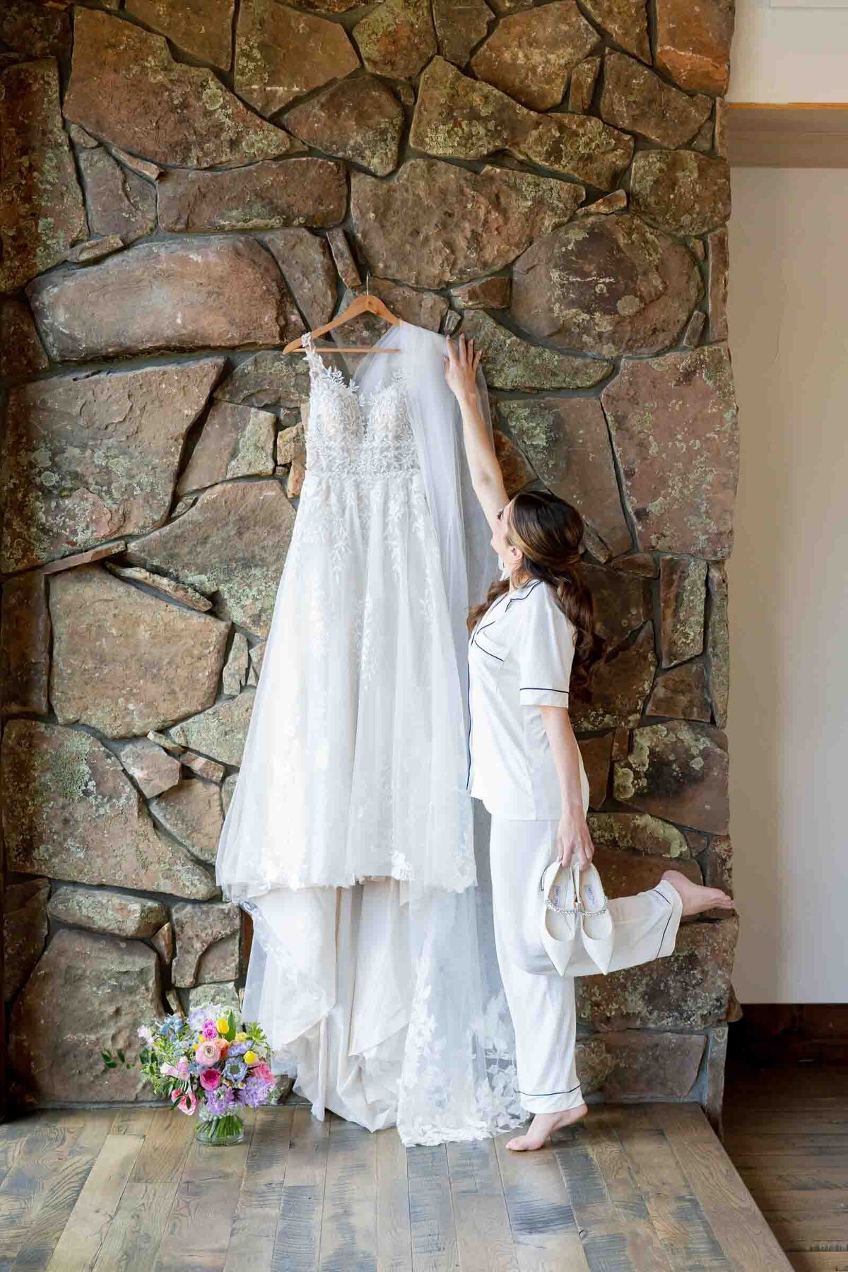 Saint-Malos-Chapel-on-the-Rock-Wedding-6