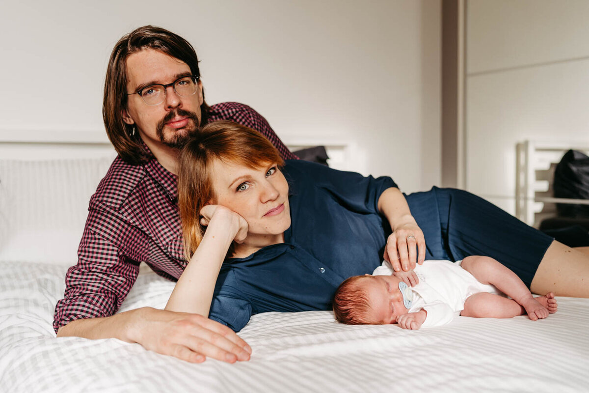Newborn_foceni_u_vas_doma_KarolinaTicha_rodinna_fotografka_Praha_Praha_vychod_1500_30