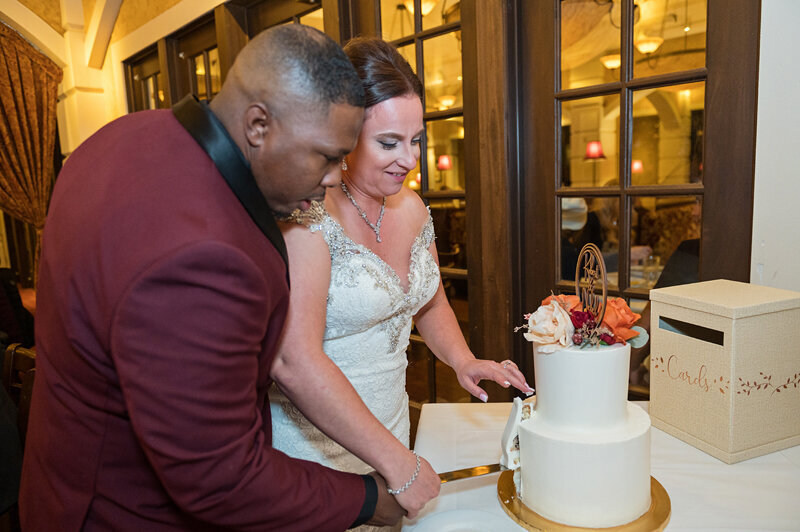 Detroit Wedding Photographer Victoria Wedding Chapel-215