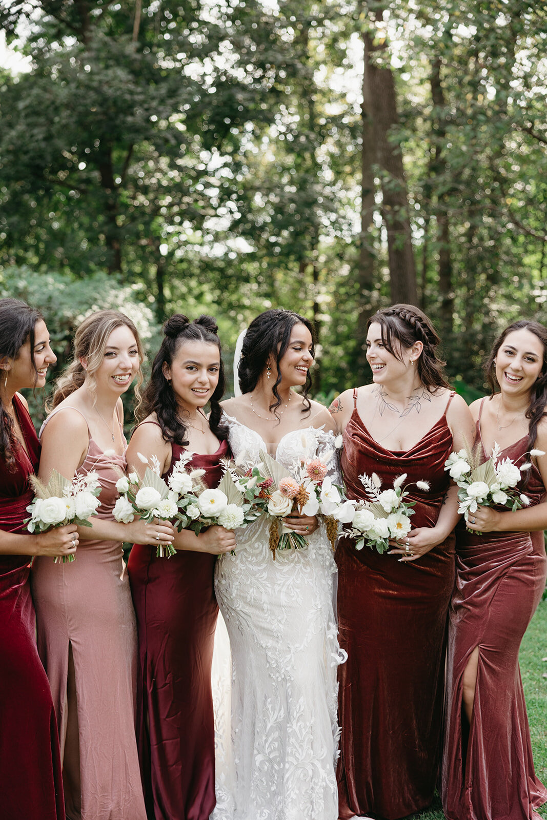 modern boho chic minimalist bridal party bouquets