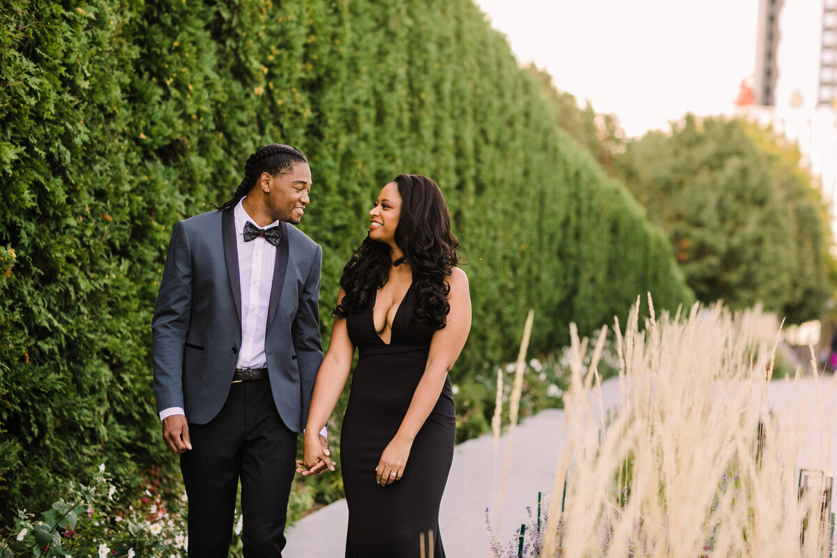 Elegant engagement photo in Chicago's Millennium Park