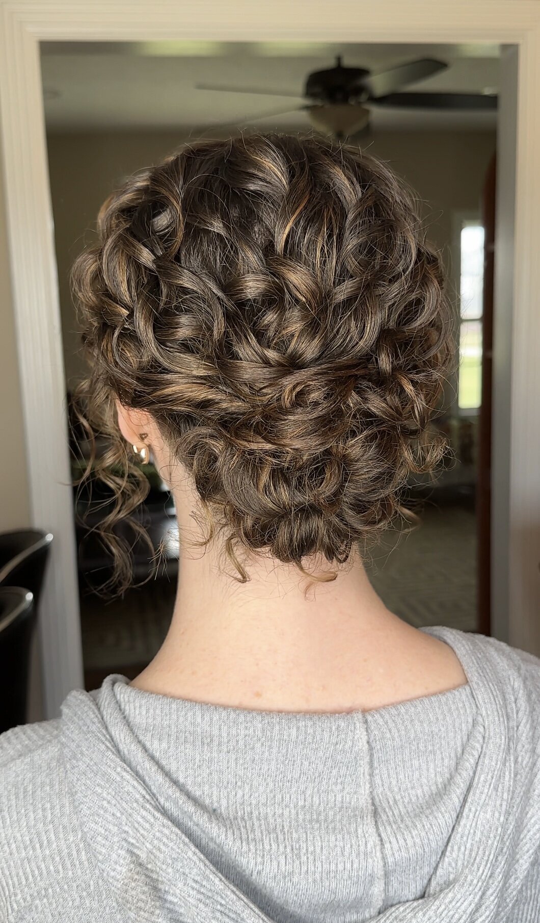 bridal hair stylist in Nashville, naturally curly hairstyle, curly hair updo