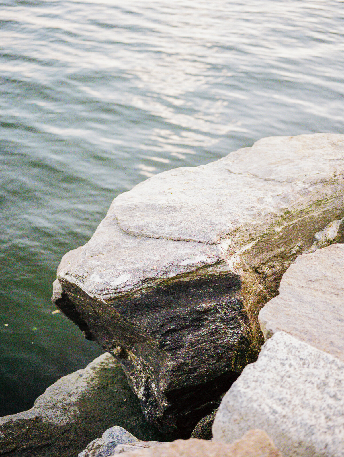 Megan_Harris_Photography_Fine_Art_Downtown_Annapolis_Engagement_Session_Engagement_MeganHarris_Blog (19 of 21)