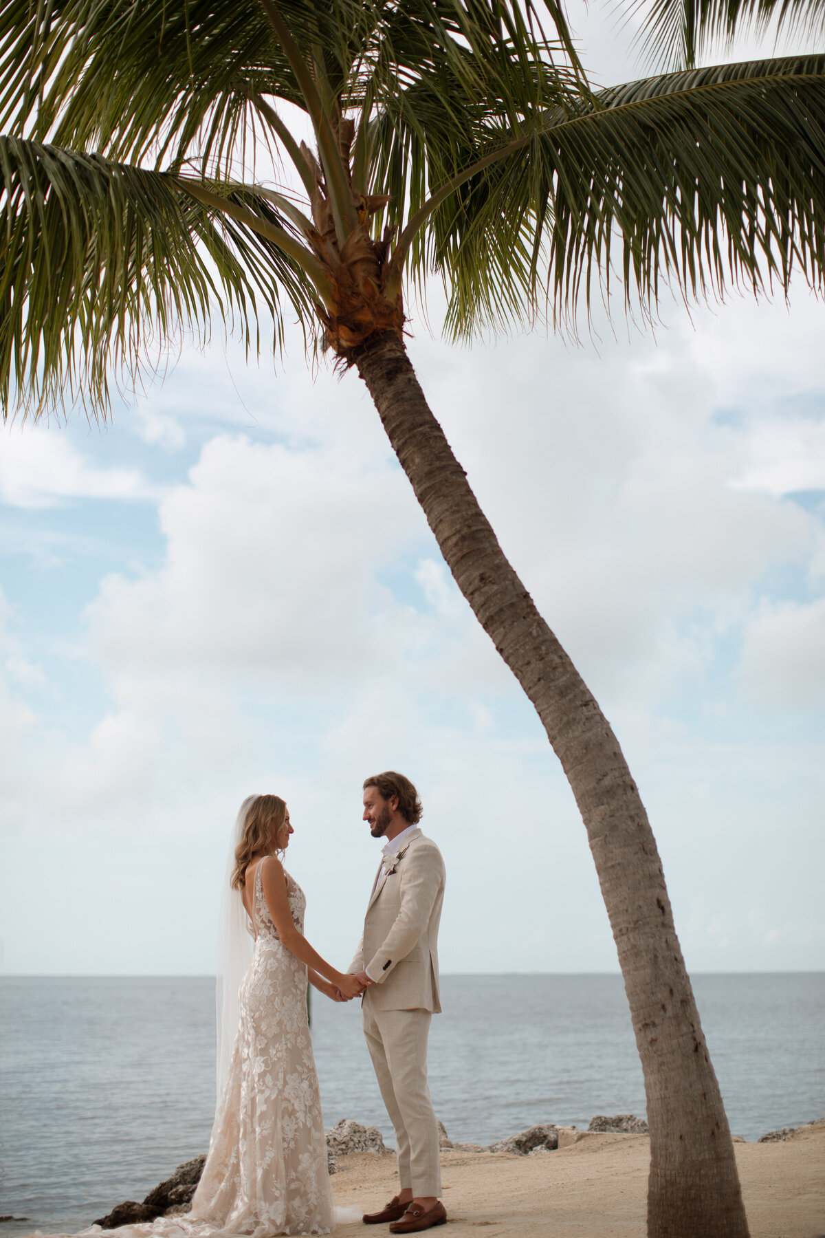 couple by the ocean captured by the deans photo