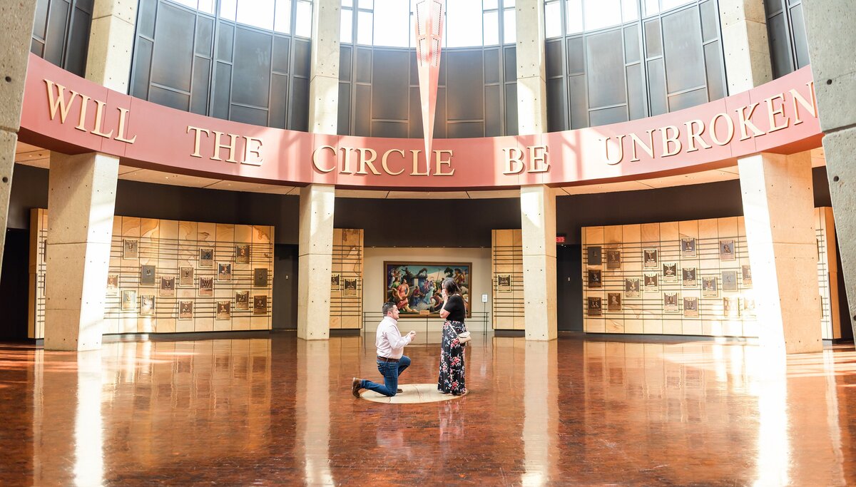 Nashville-proposal-photos-at-country-music-hall-of-fame+1