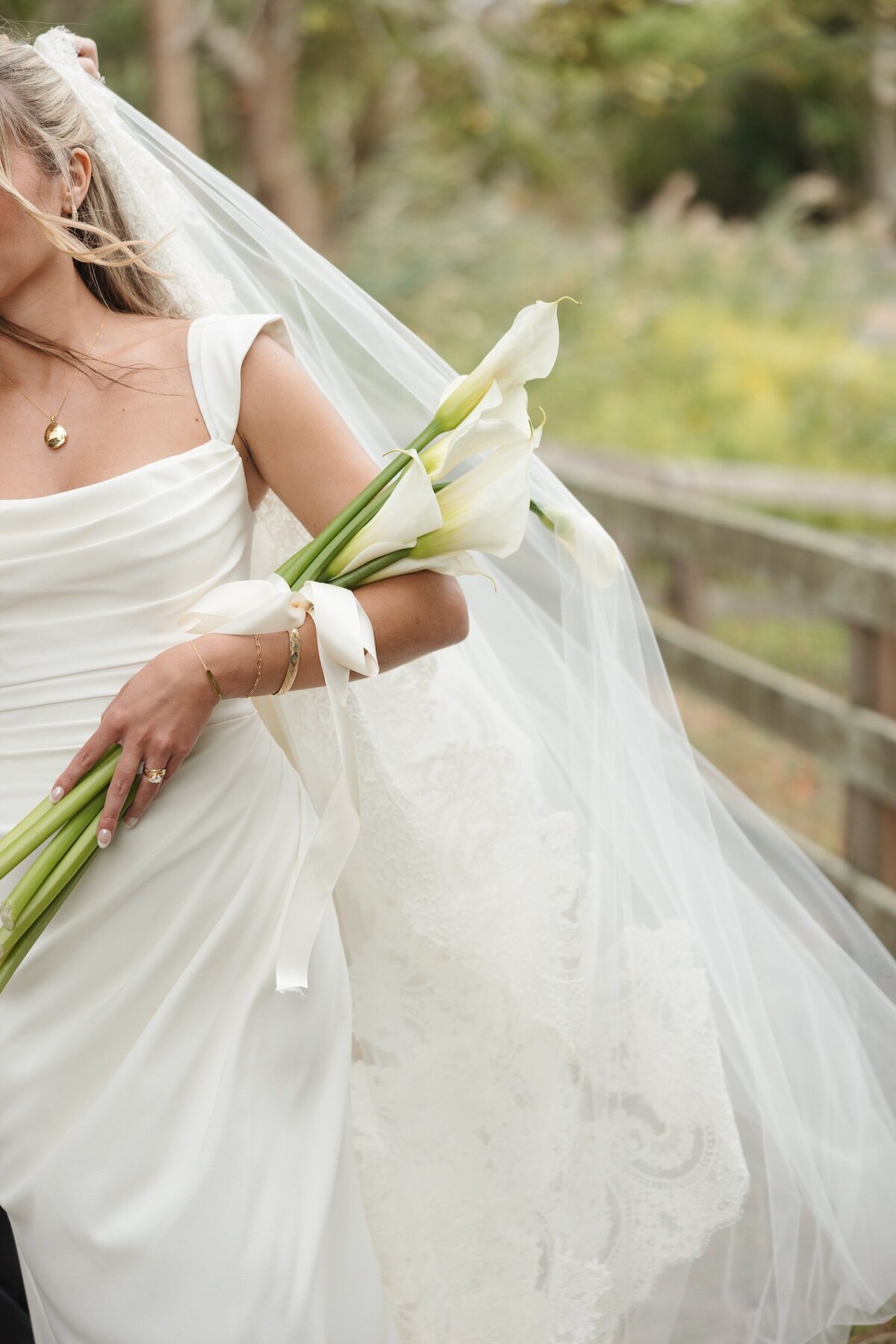 bridal-portrait-custom-veil