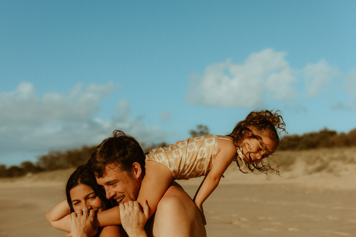 emmawandphotography_byronbayfamilyphotographer_newbrightonfamilyphotographer_northernriversfamilyphotographer_familyphotographersydney_familyphotographerhawkesbury_familyphotographersutherlandshire-40