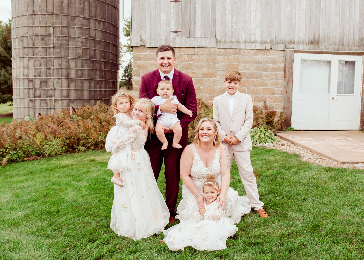 138-Wedding Family Portrai Highlights-017_2884-Wedding Photography- St Cloud MN- Central MN, Nicole Hollenkamp