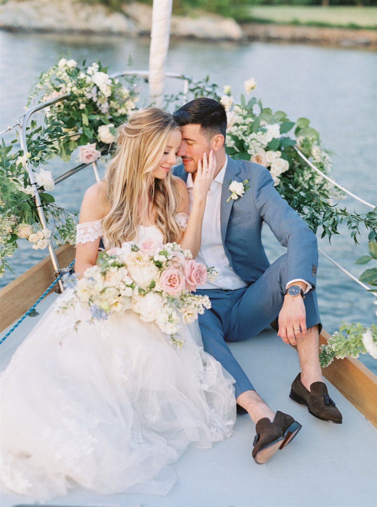 Kate-Murtaugh-Events-RI-wedding-planner-coastal-Newport-sailboat-luxury-elopement