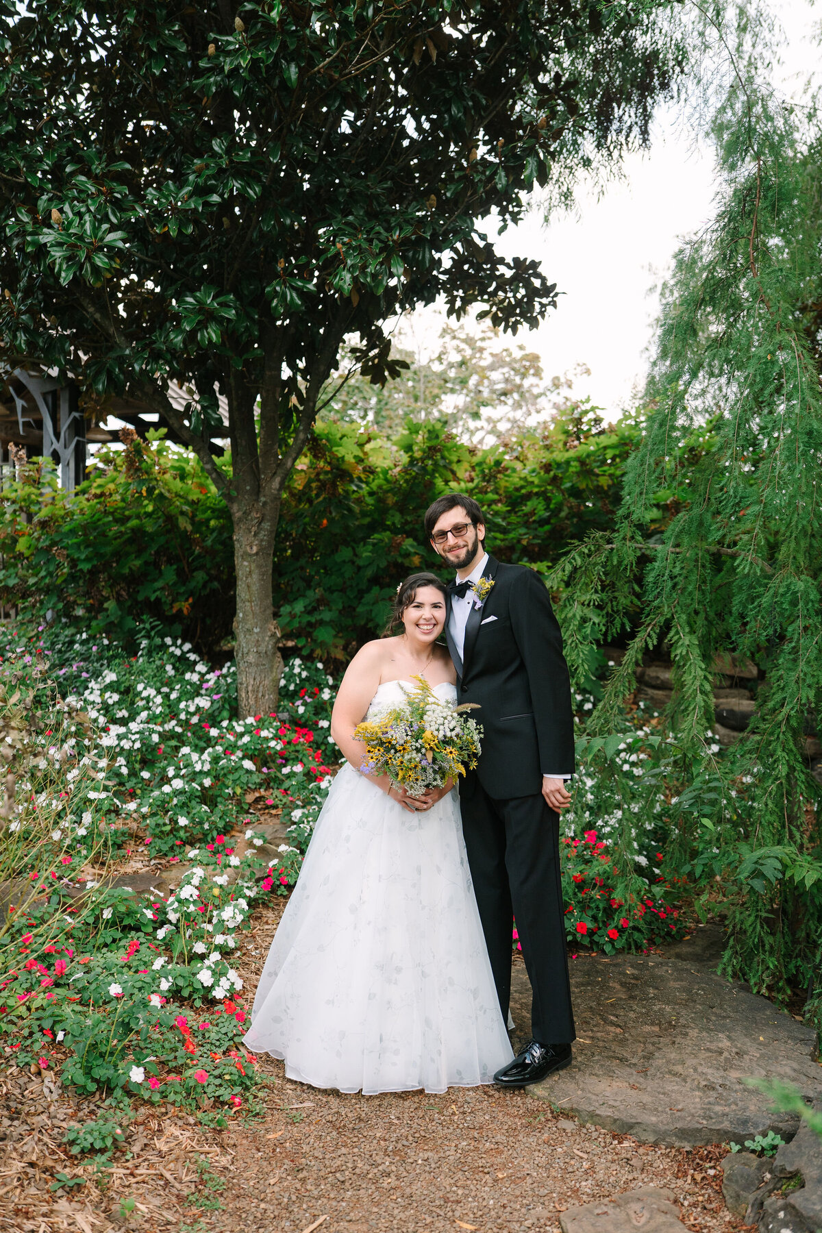 botanical-gardens-of-ozarks-wedding-destiny-spencer(7of75)