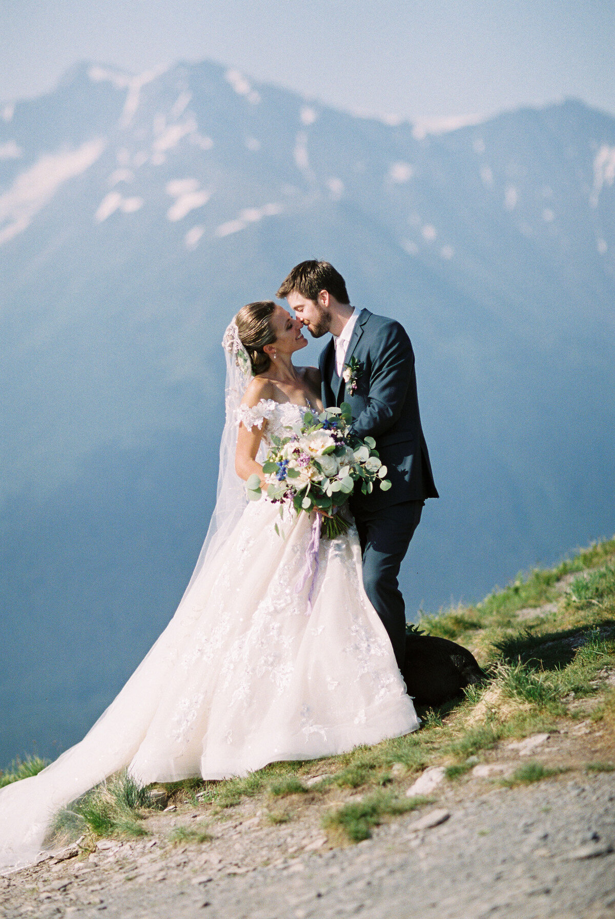 Alyeska-Wedding-Photographer-CorinneGraves-1054