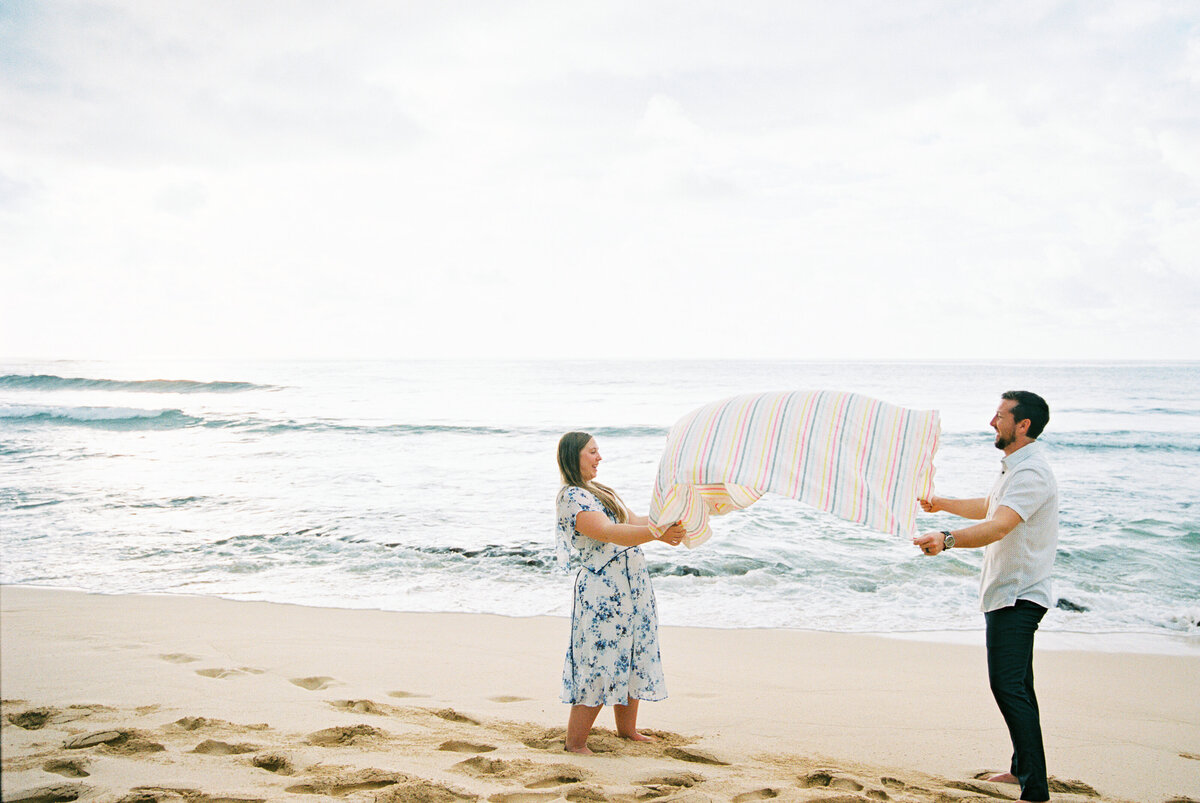 kauai couple honeymoon engagment proposalphotographer mami wyckoff photography147