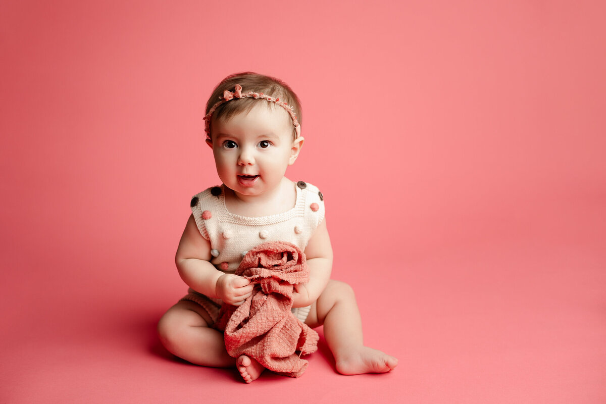 NW Arkansas baby photographer, milestone session near me, NW Arkansas baby portrait studio, professional baby photos