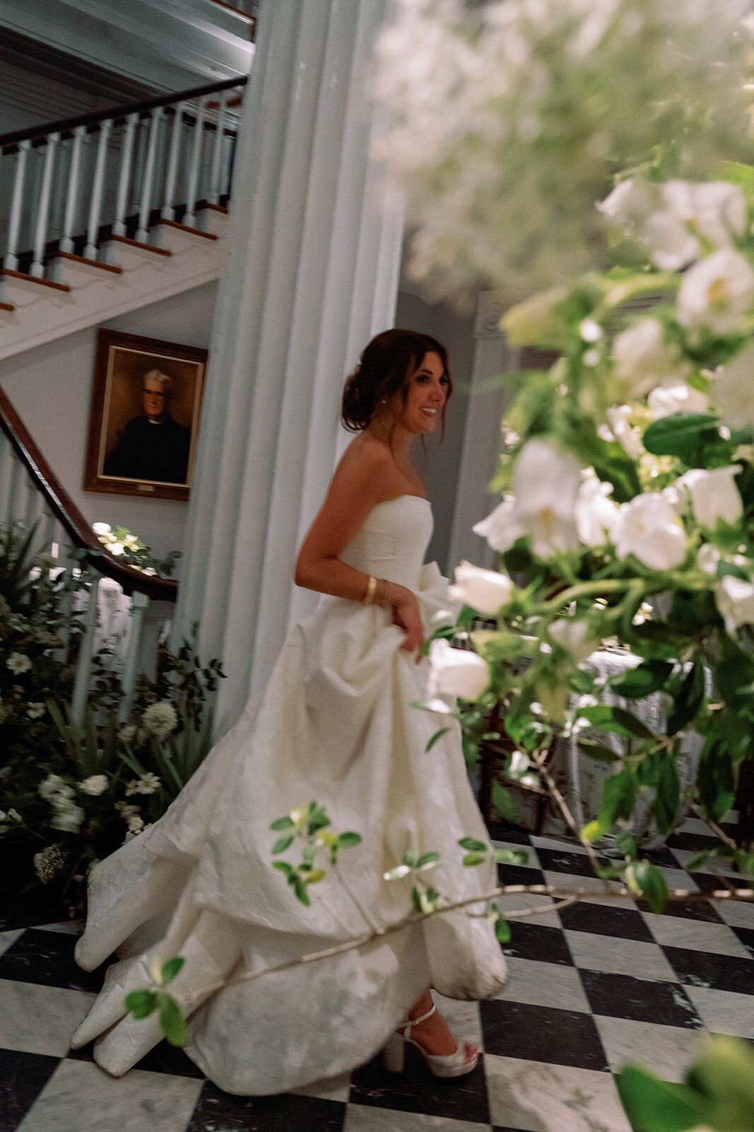 Classic Charleston Wedding with green & white at Hibernian Hall by Sarah Bradshaw 0238