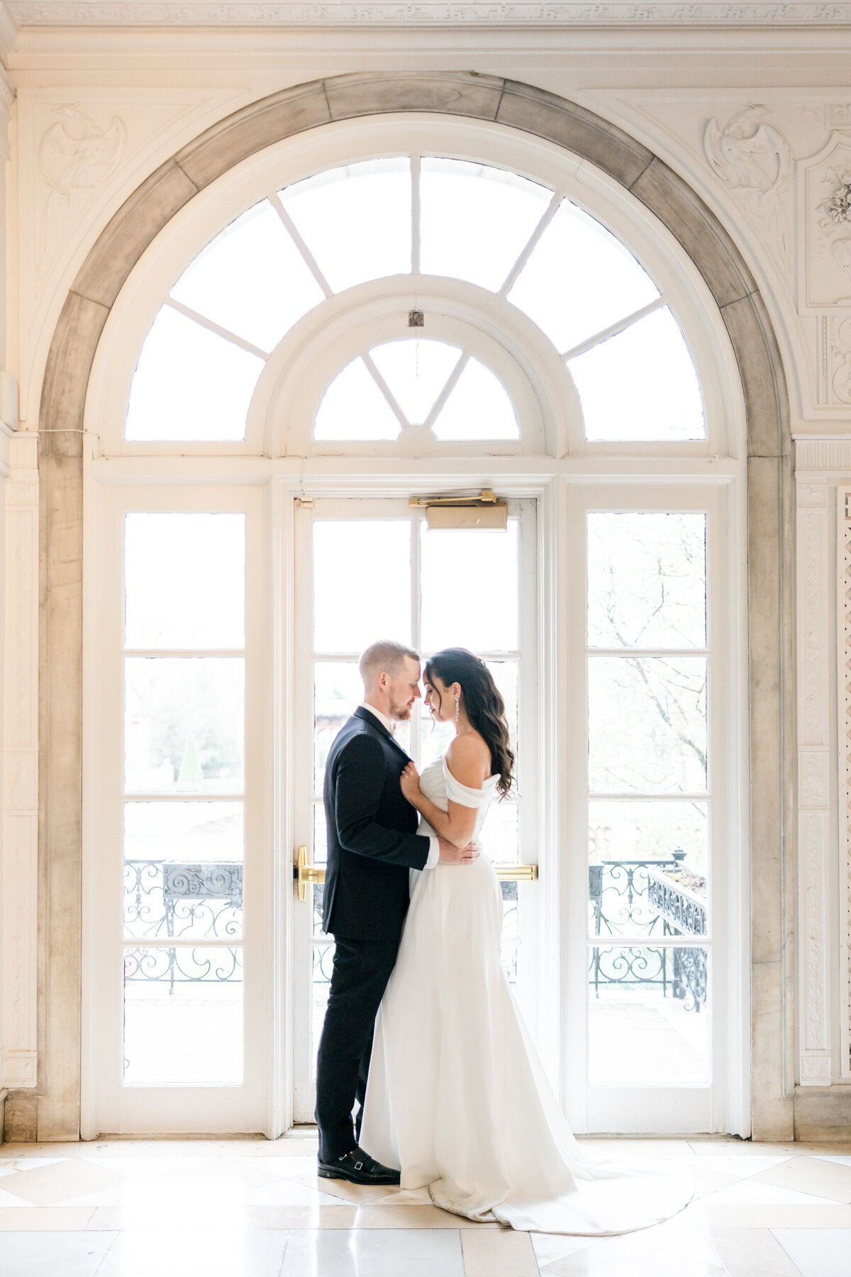 Lexi Benjamin Photography_French Chateau Inspired Armour House Wedding-88