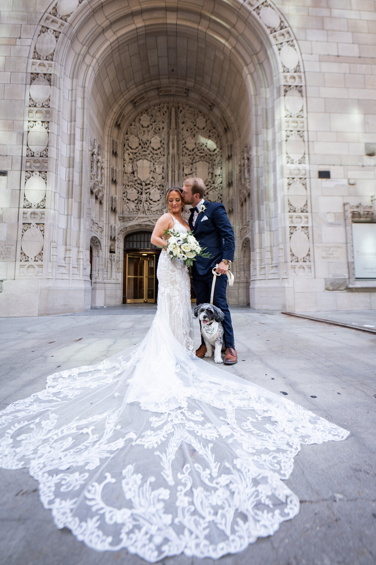 56Intercontinental-Chicago-Hotel-Wedding-Photos-Lauren-Ashlely-Studios