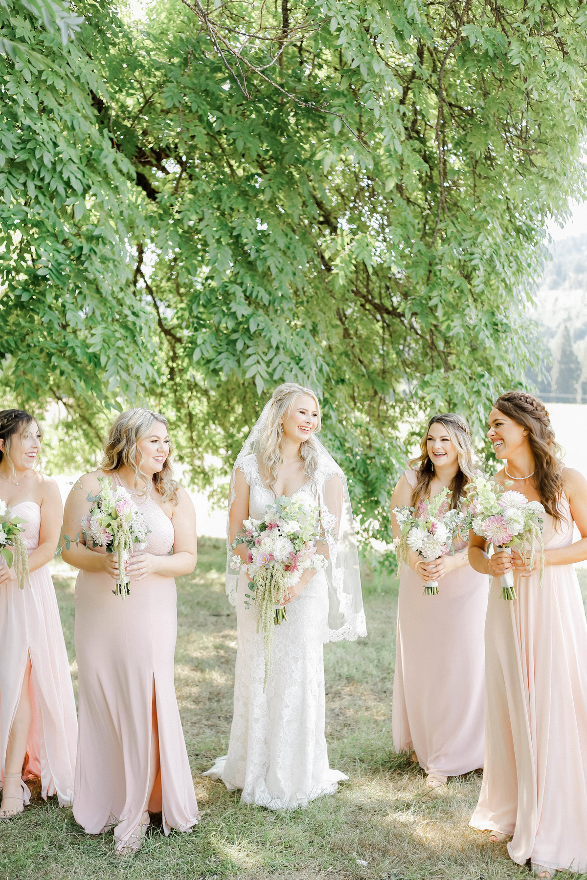 Embrace the beauty of an outdoor wedding at Desert Mountain in Scottsdale. With panoramic views of the Sonoran Desert, this gallery showcases the natural elegance and romance of a wedding set against the Arizona landscape.