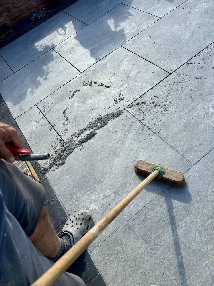 Grouting-patio