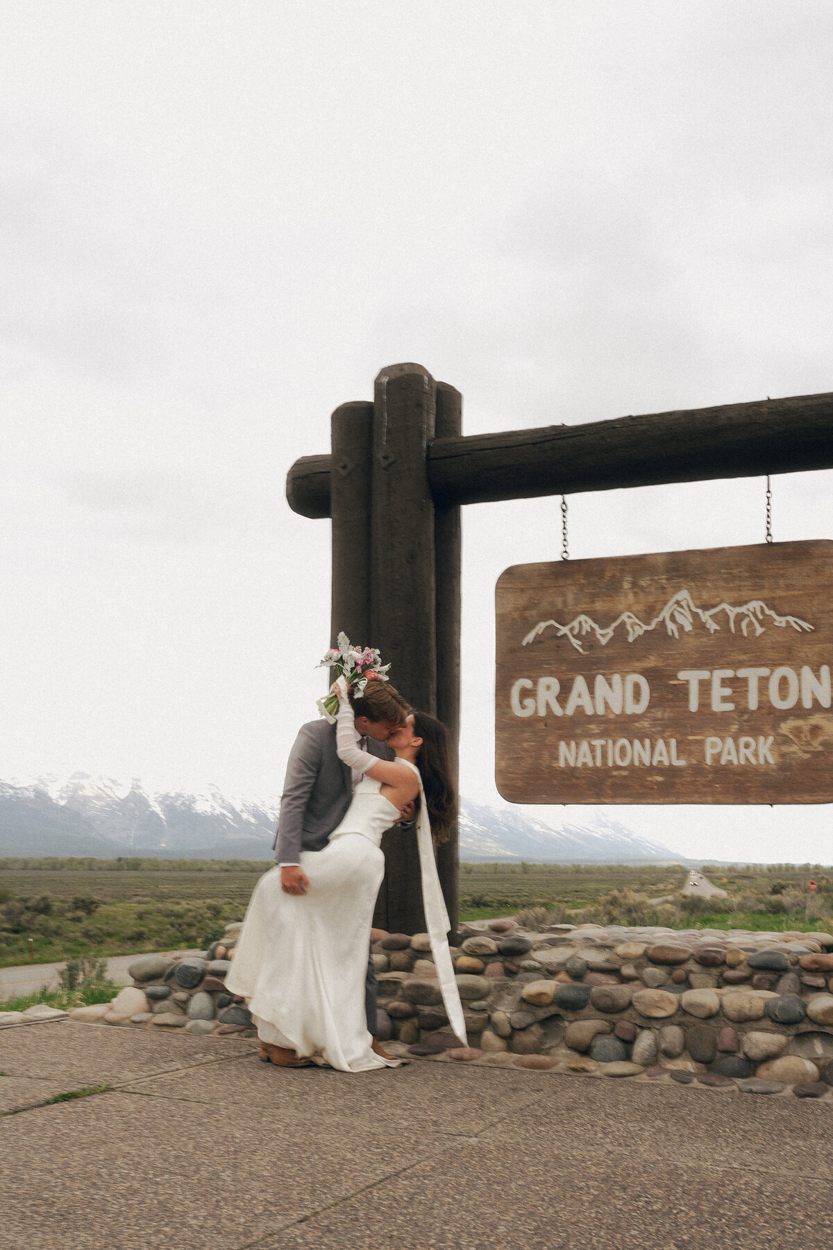 grand teton sunrise elopement - lizarrietaphotography-81