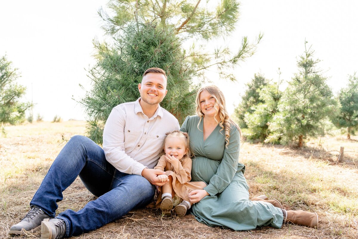 Austin-TX-Christmas-Tree-Farm-Mini-Session-Magnolia-and-Grace-Photography-Co-GinaM-# (1)-30