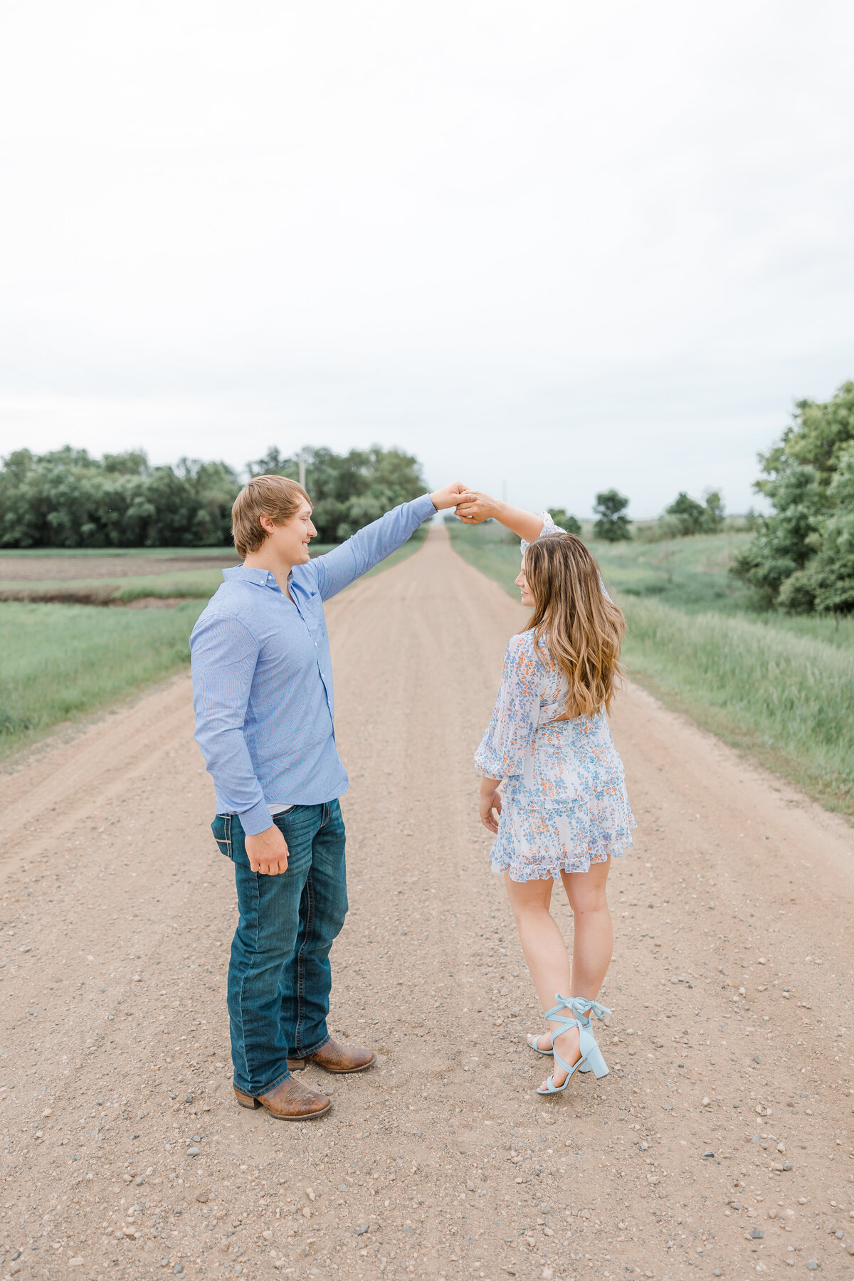 engagement-session-hutchingson-mn (8)