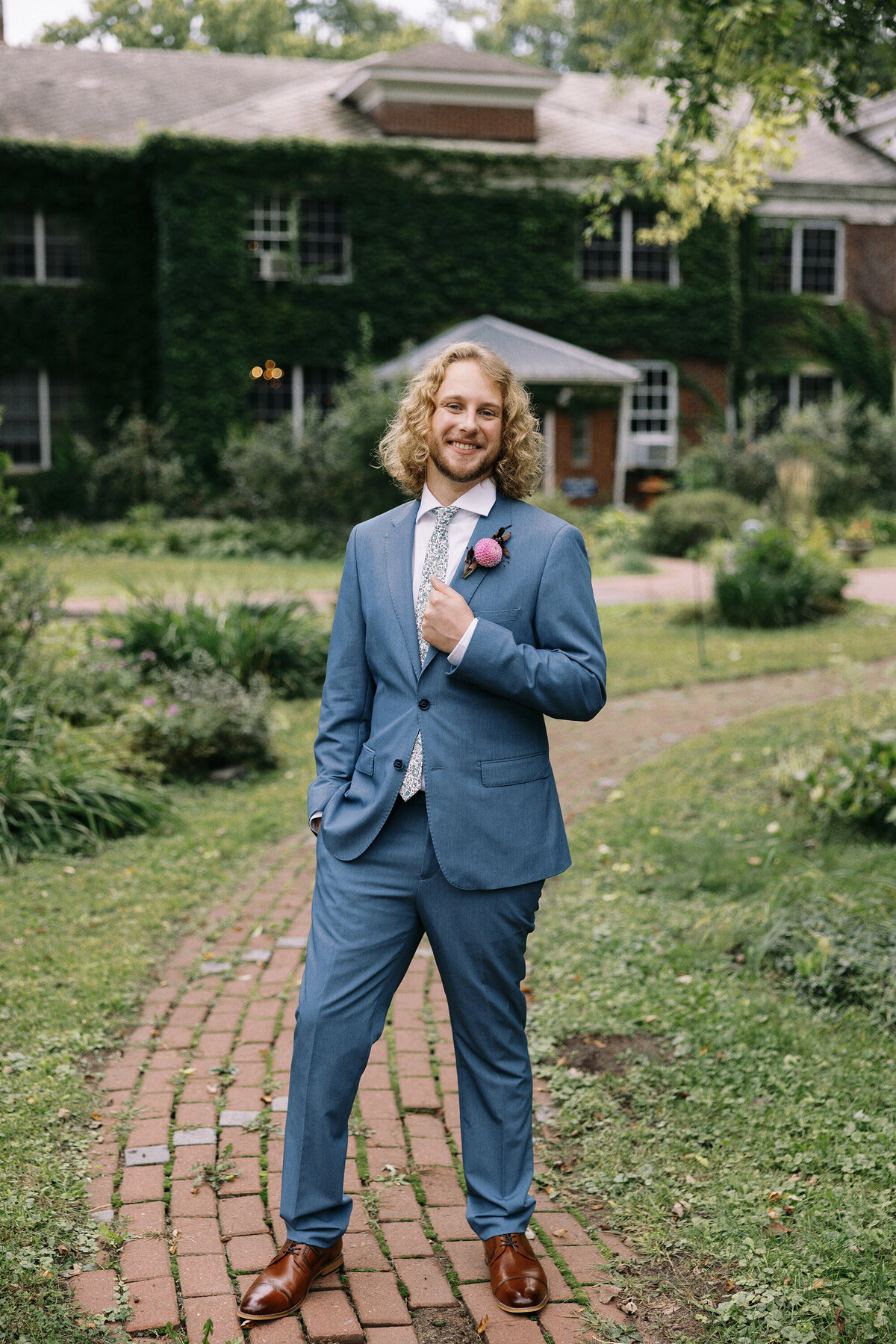 Wedding photography at outing lodge in stillwater minnesota for intimate wedding  (5)