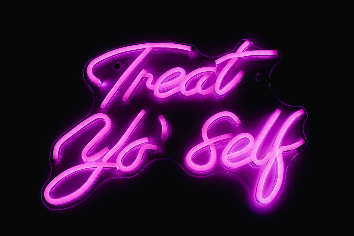 treat-yo-self-neon-sign